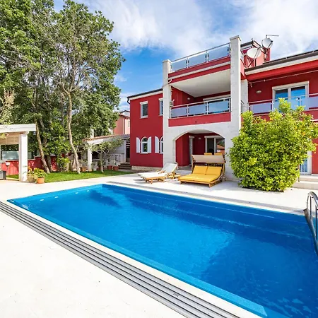 Ayni With Private Pool - Happy 우마그