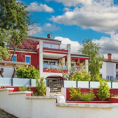 Ayni With Private Pool - Happy Apartament Umag