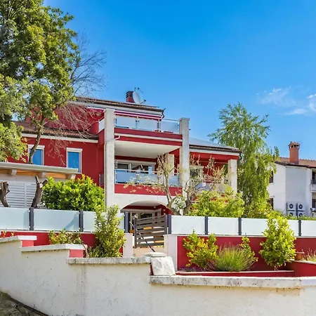 Apartament Ayni With Private Pool - Happy Umag